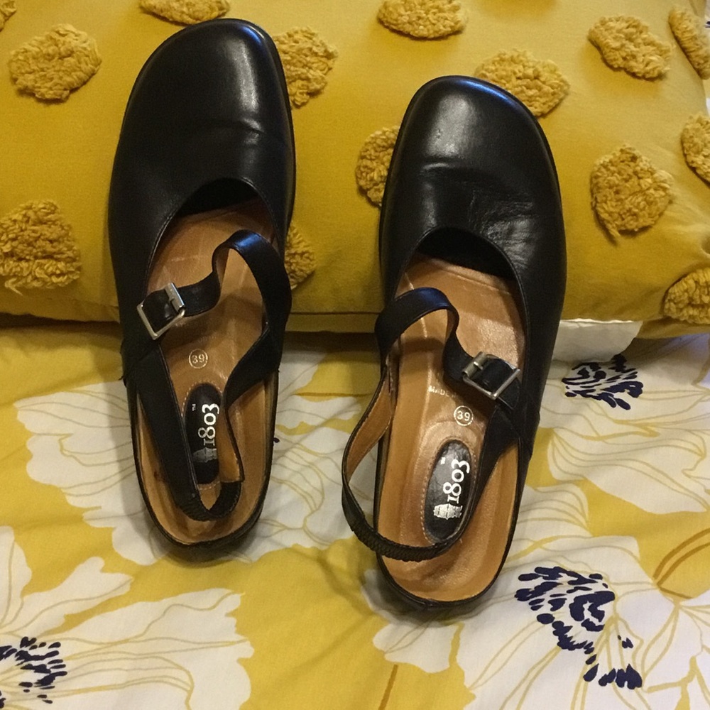 1803 Black Leather Women's sling back shoes